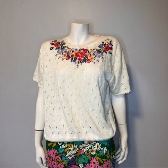 Vintage Short Sleeve Lightweight Hand Embroidered Open Knitted Sweater Size L - Picture 6 of 10